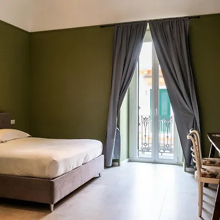 Trevi Apulian Lives バーリ